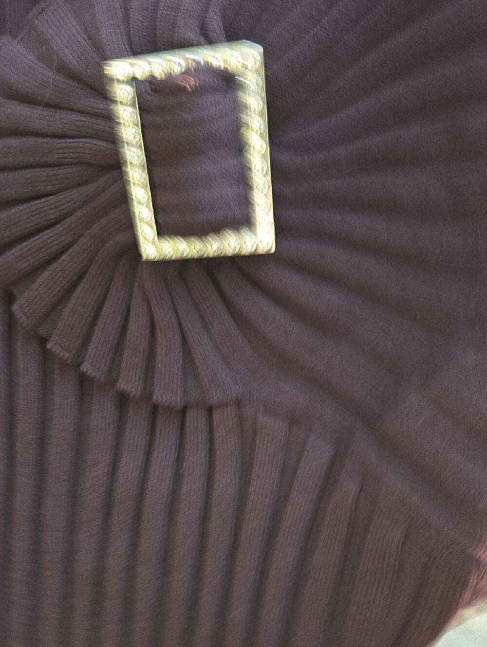 Belldini Broŵn Ribbed Crewneck Sweater Rhinestone Accent - Picture 11 of 11